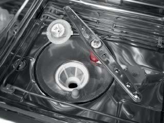 Imponująca wysokość użytkowa przedstawionych urządzeń pozwala na zmywanie naczyń praktycznie w każdym rozmiarze.