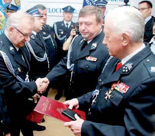 Wśród odznaczonych, za szczególne zasługi dla rozwoju i umacniania Związku Ochotniczych Straży Pożarnych Medal Honorowy im. Bolesława Chomicza otrzymali m.in.