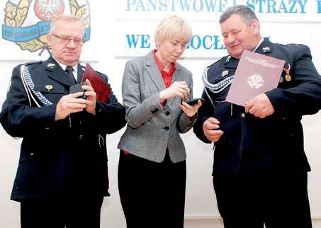 Medal ten mogą otrzymać OSP i ich członkowie, działacze Związku OSP RP oraz osoby, instytucje i organizacje społeczne.