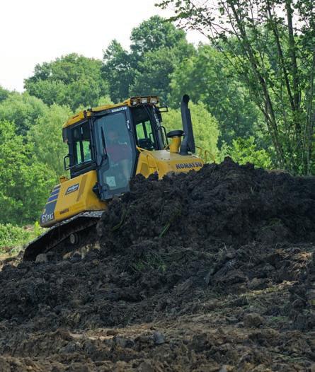 Solidna i niezawodna Obniżone podwozie PLUS Obniżone podwozie Komatsu PLUS (Parallel Link Undercarriage System), z podwójnymi tulejami ogniw