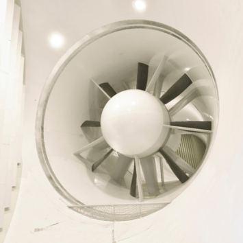 Zakład Aerodynamiki Tunel aerodynamiczny małych prędkości (średnica 5 m) Zmodernizowany w 2015 roku tunel aerodynamiczny małych prędkości jest tunelem o obiegu zamkniętym ciągłego działania z otwartą
