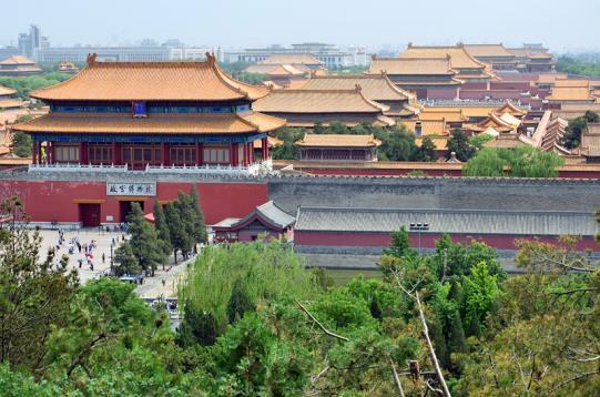 8 Hutongi kolejna architektoniczna wizytówka Pekinu tradycyjne, jednopiętrowe, zbudowane z szarej cegły, charakterystyczne budynki.