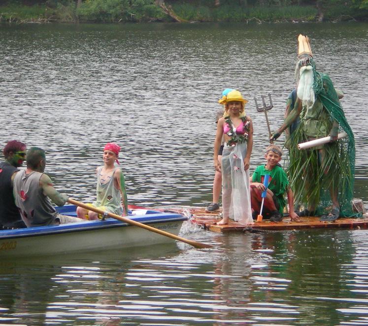 jest ścisły kontakt ze świetlicami w pobliżu miejsca zamieszkania, przedszkolami i grupami całodziennymi.