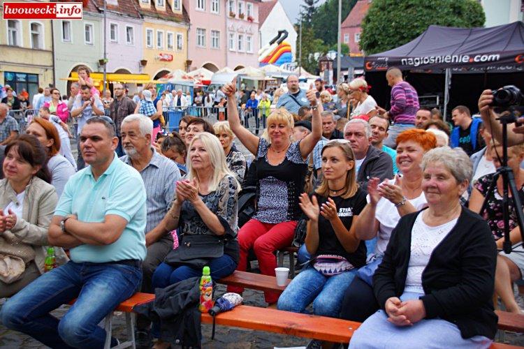 OFFK to także kilkanaście projekcji starszych i nowych filmów komediowych,