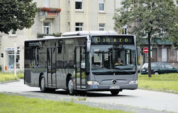 Poznań. Klubowy autokar przystosowany jest do przewozu 49 pasażerów.