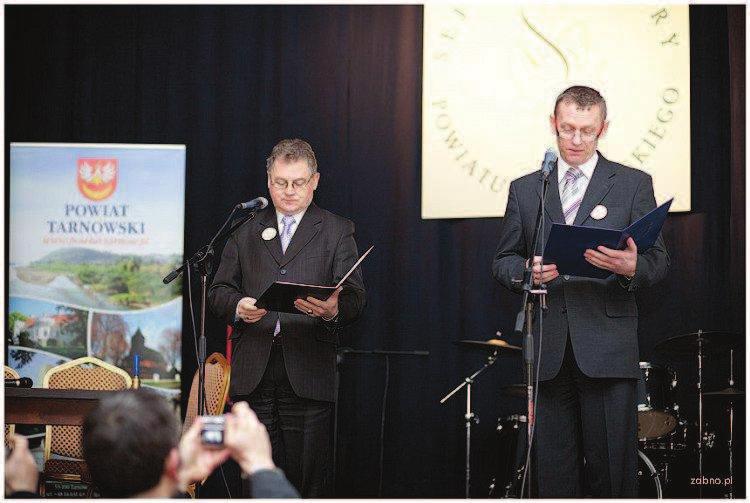 Przemówienia inauguracyjne I Sejmiku Kultury Powiatu Tarnowskiego; Burmistrz Żabna Pan Stanisław Kusior, Starosta Tarnowski Pan Mieczysław Kras INAUGURACJA SEJMIKU KULTURY Otwarcia I Sejmiku Kultury