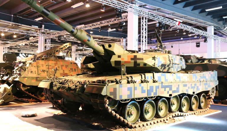 Z powyższego zestawienia w sposób oczywisty wynika, że w użytkowanych przez Wojsko Polskie czołgach drzemie potencjał modernizacyjny, którego umiejętne wykorzystanie pozwoli na dokonanie niezbędnych