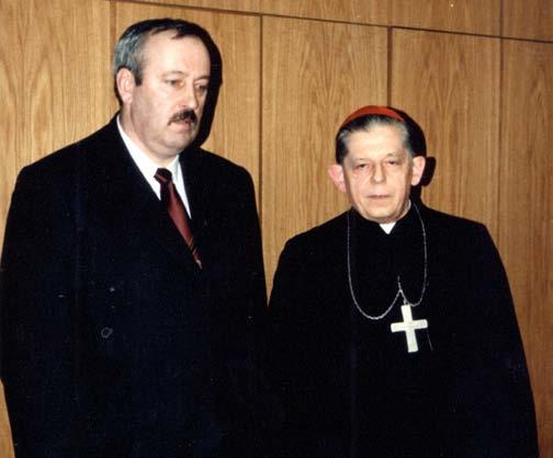 był przewodniczącym Konferencji Episkopatu Polski, w latach 1981-2009 Prymasem Polski, a od 2006 r.