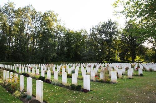 Brytyjski Cmentarz Wojskowy w Hotton Hotton Prov.