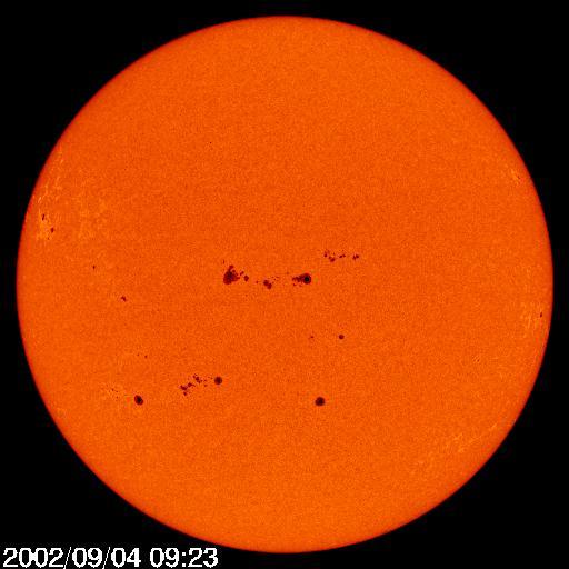 Temperatura: o 1000-1500 K niższa od temperatury powierzchni