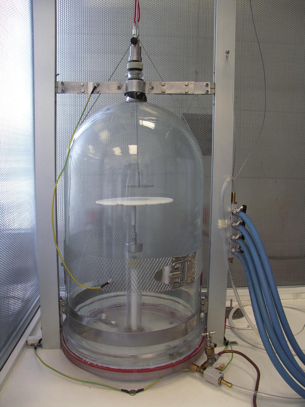 Analizę lotnych związków zapachowych przeprowadzono metodą chromatografii gazowej przy użyciu aparatu firmy Agilent Technologies 6890 Network GC System, zaopatrzonego w detektor masowy (GC/MS).