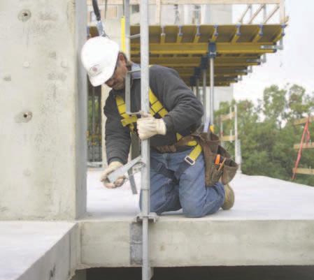 użyciu Duży zakres mocowania zaciskowego do 45 cm w przypadku montażu na deskowaniu stropowym, stropach betonowych lub pomostach Szybki i łatwy montaż dzięki zaciskaniu i ustalaniu za pomocą klina