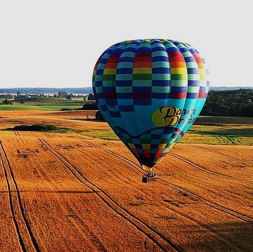 (Mikołajki), Czartery jachtów 8 km (Mikołajki),