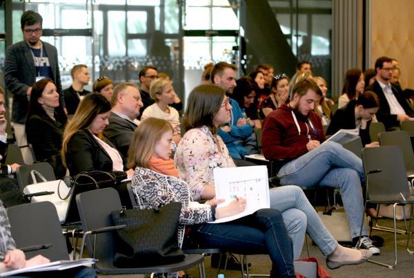 tworzeniu biznesplanu jak i prospektu emisyjnego - powiedział na podsumowanie ostatniego panelu Podgórski.