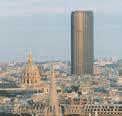 Par autocar : Départ du Carrousel du Louvre, descendre au niveau 3 pour accéder au Parking BUS, Arrêts : Palais Royal Musée du Louvre, Palais Royal Comédie Française, Musée du Louvre.