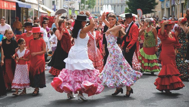 Następnie Limargue, gdzie spotykamy wąskie złoża gliny i wapnia, rozciąga się od SaintCéré do Figeac, między doliną rzeki Dordogne od północy i Lot od południa, ziemia urodzajna odpoczywająca na