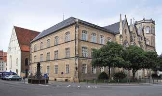Górnołużyckim Towarzystwem Nauk. Gymnasium Augustum korzystało z gmachu założonego w XIII w.