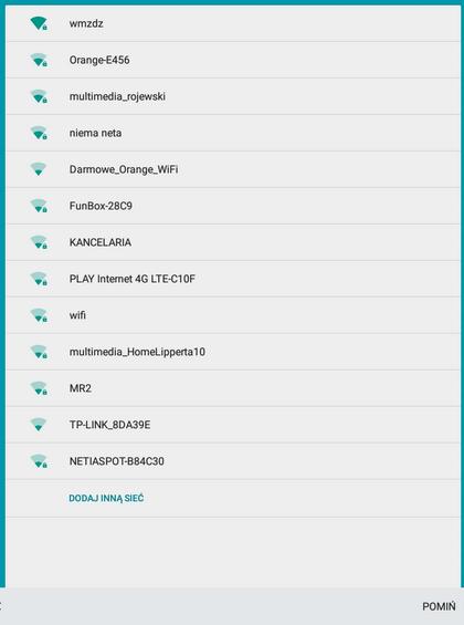 Pierwsze uruchomienie połączenie z Wi-Fi Wybieramy sieć Wi-Fi z którą chcemy się połączyć, a w oknie