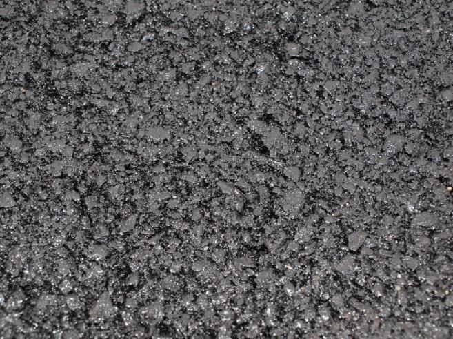 Wyprodukowana mieszanka mineralno asfaltowa AC 16 W z dodatkiem zeolitu a) na wytwórni mas bitumicznych w stanie luźnym b) w zagęszczonej