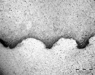 Structure after normalizing: a) joint, b) wave, c) cladded metal Badania mikrotwardości przed obróbką cieplną i po obróbce Badania mikrotwardości przeprowadzono na twardościomierzu Leco MHT Series 2