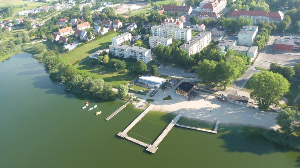 (ZAJEZIERSKIM) I BARLEWICKIM PLAŻA