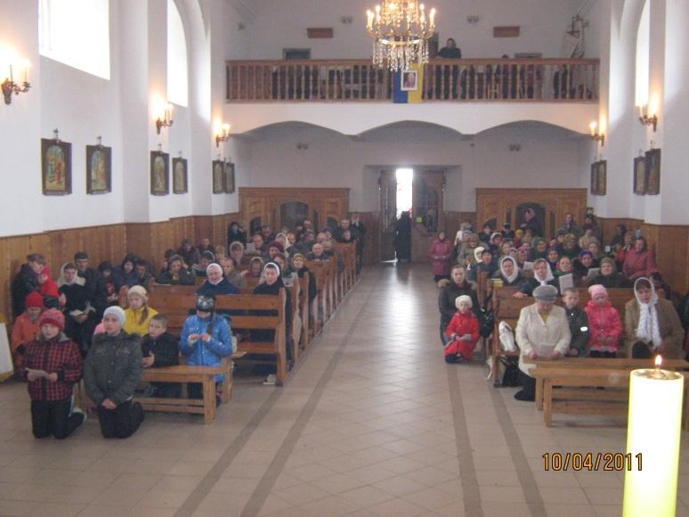 członków Rady Delegatury OMI na czele z ojcem superiorem Radosławem Zmitrowiczem.