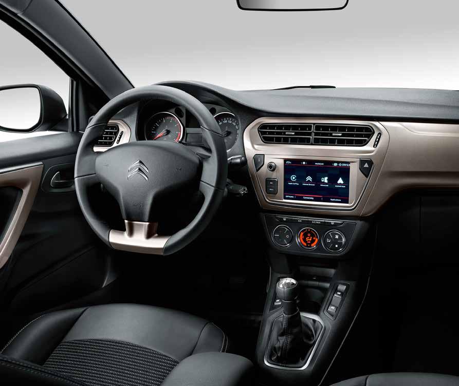 ELEGANCKIE WNĘTRZE Ergonomia wnętrza NOWEGO CITROËNA C-ELYSÉE jest starannie przemyślana.