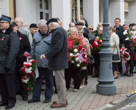 Składanie kwiatów pod