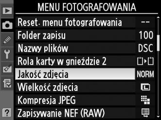 Aby ustawić jakość zdjęć, naciśnij przycisk QUAL i obracaj głównym pokrętłem sterowania, aż żądane ustawienie pojawi się na wyświetlaczu LCD.