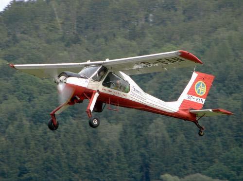 Monitoring pożarów lasu Monitoring forest fire Patrolowanie lotnicze lasów w Polsce Aircraft patrol of forests in Poland Rok Year Liczba samolotów