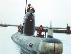 SPRZĘT MORSKI MARITIME EQUIPMENT 51 Okręt podwodny proj. 641 FOKSTROT Project 641 FOXTROT- -Class Submarine Przeznaczenie: wykrywanie i zwalczanie okrętów nawodnych i podwodnych nieprzyjaciela.