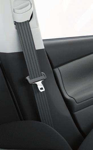 Premium Wyposażenie standardowe (dodatkowe względem wersji Active) System Inteligentny kluczyk także dla drzwi pasażera i klapy bagażnika Kamera cofania Touch Tracer wyświetlacz pomocniczy przycisków