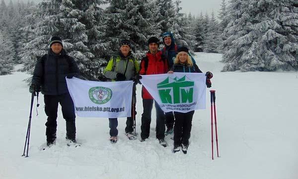 PTT, wśród których byli Szymon Baron i Jan Nogaś, z Zarządem Slovenskeho Vysokohorskeho Turistickeho Spoloka, z którym kontakty