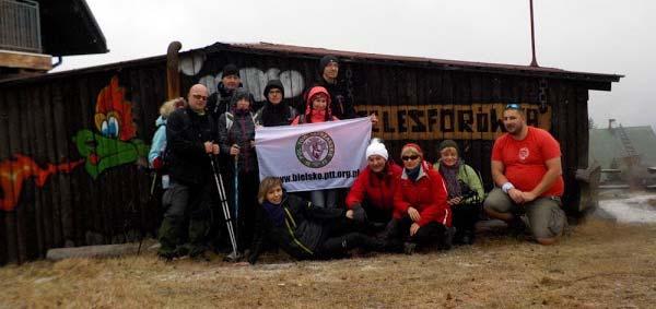 12 03 2017 Trzy Kopce Wiślańskie to cel kilkugodzinnej niedzielnej wycieczki dla dwunastu miłośników maszerowania po górach bez względu