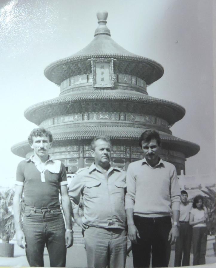 Poniżej studenckie zawody na Stadionie Zwierzynieckim w 1982 roku.