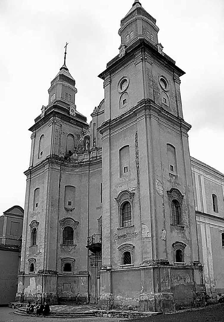 Il. 77. Zbaraż. Kościół bernardyński pw. św. Jerzego wkrótce połączony został z nim systemem fortyfikacji oraz podziemnych korytarzy.