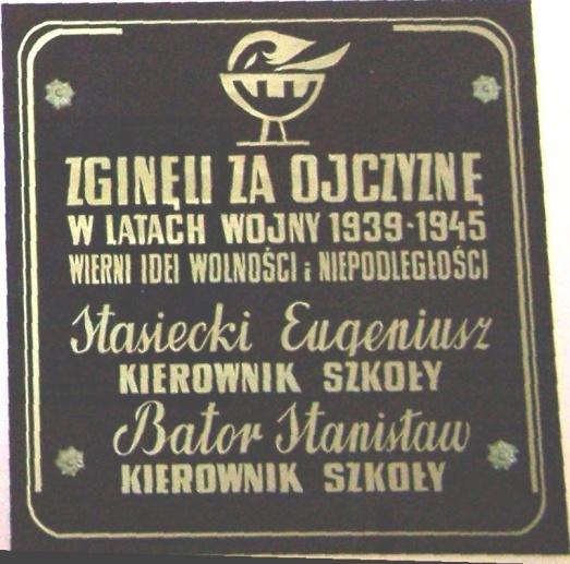 Sienkiewiczacy, bo tak się o nich mówiło, byli znani w mieście z wielu cennych inicjatyw. Nie będziemy tu wymieniać nazwisk, bo to będzie tematem oddzielnym. 2.