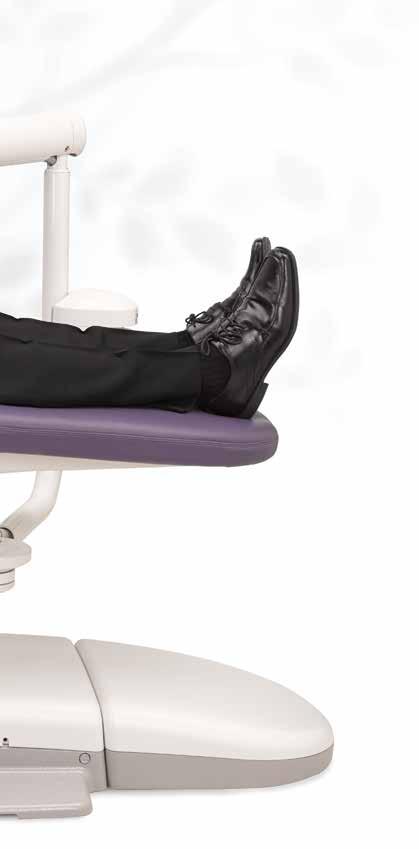 Zadbaj o własne zdrowie Podstawą efektywności i długiej kariery jest wygodne miejsce pracy. Dlatego właśnie opracowaliśmy fotel A-dec 400 z myślą o płynności ruchów i ergonomii.
