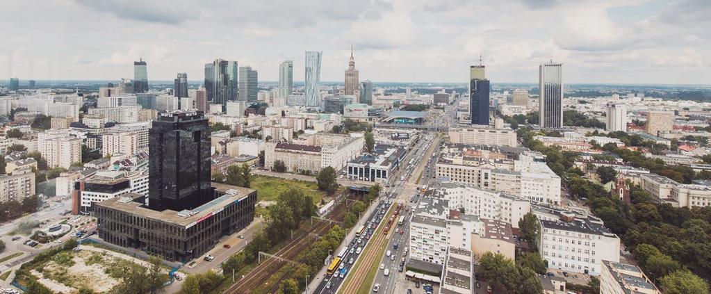 zostało 945 osób (91% ogółu rannych). Zderzenia boczne i najechania na pieszych stanowiły 76% wypadków spowodowanych przez kierujących pojazdami.