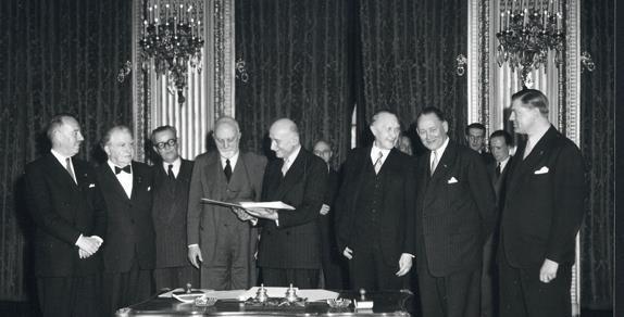 HISTORIA PARLAMENTU EUROPEJSKIEGO 1952 powstaje Wspólne Zgromadzenie Europejskiej Wspólnoty Węgla i Stali.