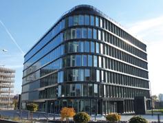 Przez ponad 25 lat działalności Grupa BUMA zrealizowała obiekty biurowe o łącznej powierzchni wynajmowalnej około 200 000 m2 (20% rynku krakowskiego), kilkanaście osiedli mieszkaniowych oraz budynki