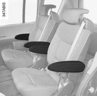 TYLNE FOTELE: podłokietniki 1 Tylne podłokietniki W samochodach posiadających takie wyposażenie mogą być zamontowane na tylnych miejscach, przy maksymalnie dwóch fotelach w danym rzędzie.