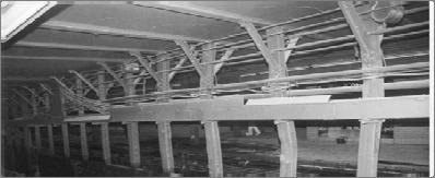 04-0-0 Stacja Cortandt Street w Nowm Jorku Stan równowagi statecznej Stan równowagi niestatecznej (chwiejnej) Stan równowagi obojętnej Konstrukcje budowane i ich eement powinn znajdować się włącznie