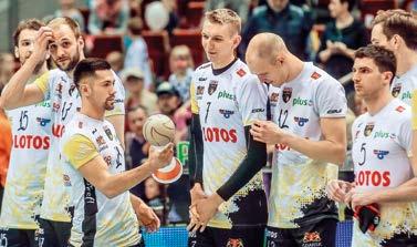 MIEJSCE IV SEZONU 00 Statystyki graczy w sezonie 0/ PlusLigi LOTOS TREFL GDAŃSK Trener Andrea Anastasi jeszcze przed rozpoczęciem sezonu mówił, że trudno będzie powtórzyć sukces z poprzednich