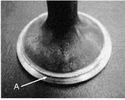 Tablica III. Warunki technologiczne napawania PTA ściegów kołowych na krążkach ze stali X40CrSiMo10-2 [6] Table III.