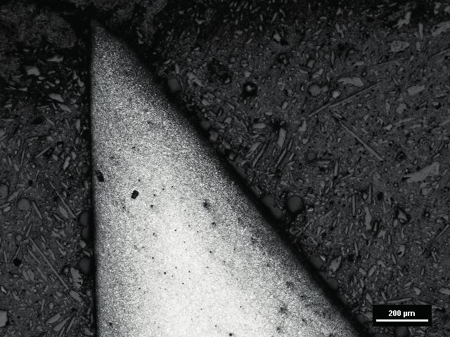 4. Mikrostruktura warstw na stali X37CrMoV5-1 azotowanej na potencjale katody (PK) Fig. 4.