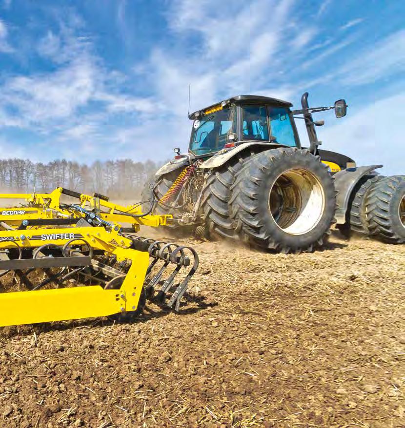 AGRONOMICZNE ZALETY MASZYNY Zespolenie kilku operacji roboczych w jednej maszynie, przynosi niższe koszty na przygotowanie gruntu.