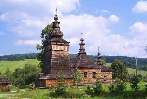 Cerkiew. św. Kosmy i Damiana w Skwirtnem Zdjęcia i materiały historyczne/ szkice Nr 13 Gmina Uście Gorlickie Cerkiew filiana greckokatolicka św. św. Kosmy i Damiana w Skwirtnem (obecnie kościół filialny rzymskokatolicki) zbudowano w 1837 r.