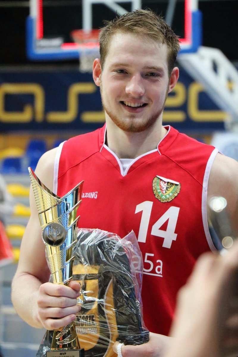 OFICJALNE NAGRODY TURNIEJU FINAŁOWEGO: MVP Aleksander Dziewa (Exact Systems