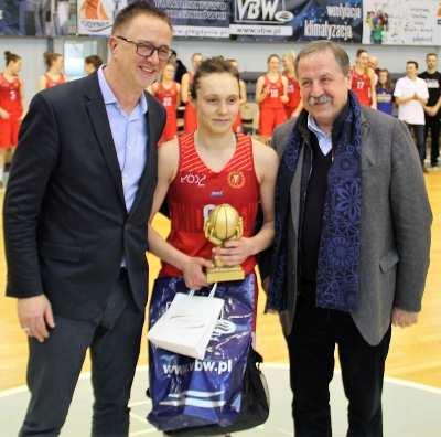 OFICJALNE NAGRODY TURNIEJU FINAŁOWEGO: MVP Julia Drop (Cosinus Widzew Łódź)
